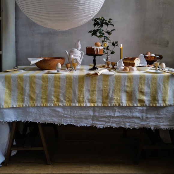 100% Linen tablecloth with Big Yellow Stripes - Picture 1 of 1